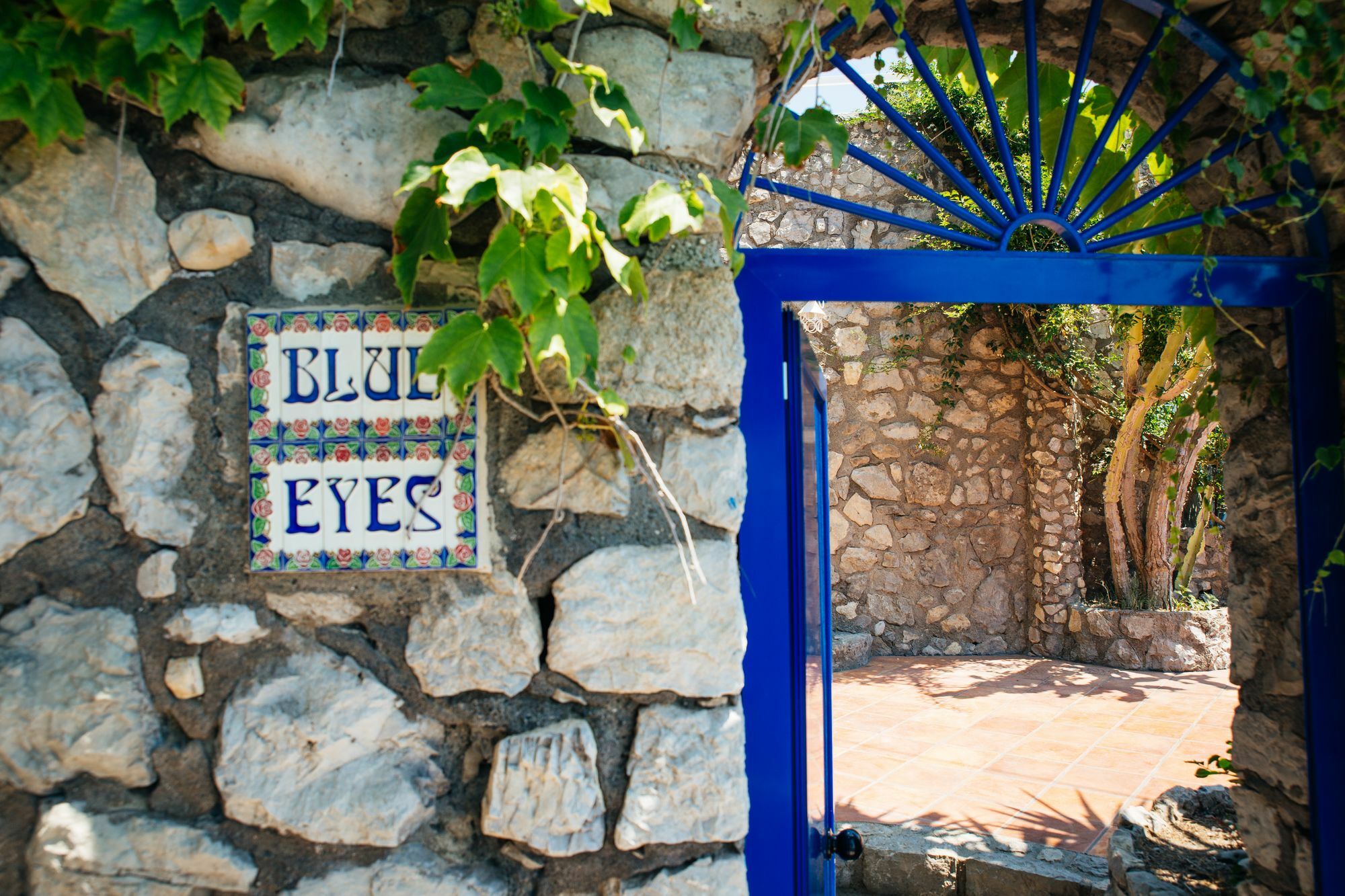 Villa Blue Eyes มัสซาลูเบรนเซ ภายนอก รูปภาพ